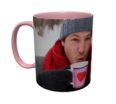 Kubek z różowym wnętrzem